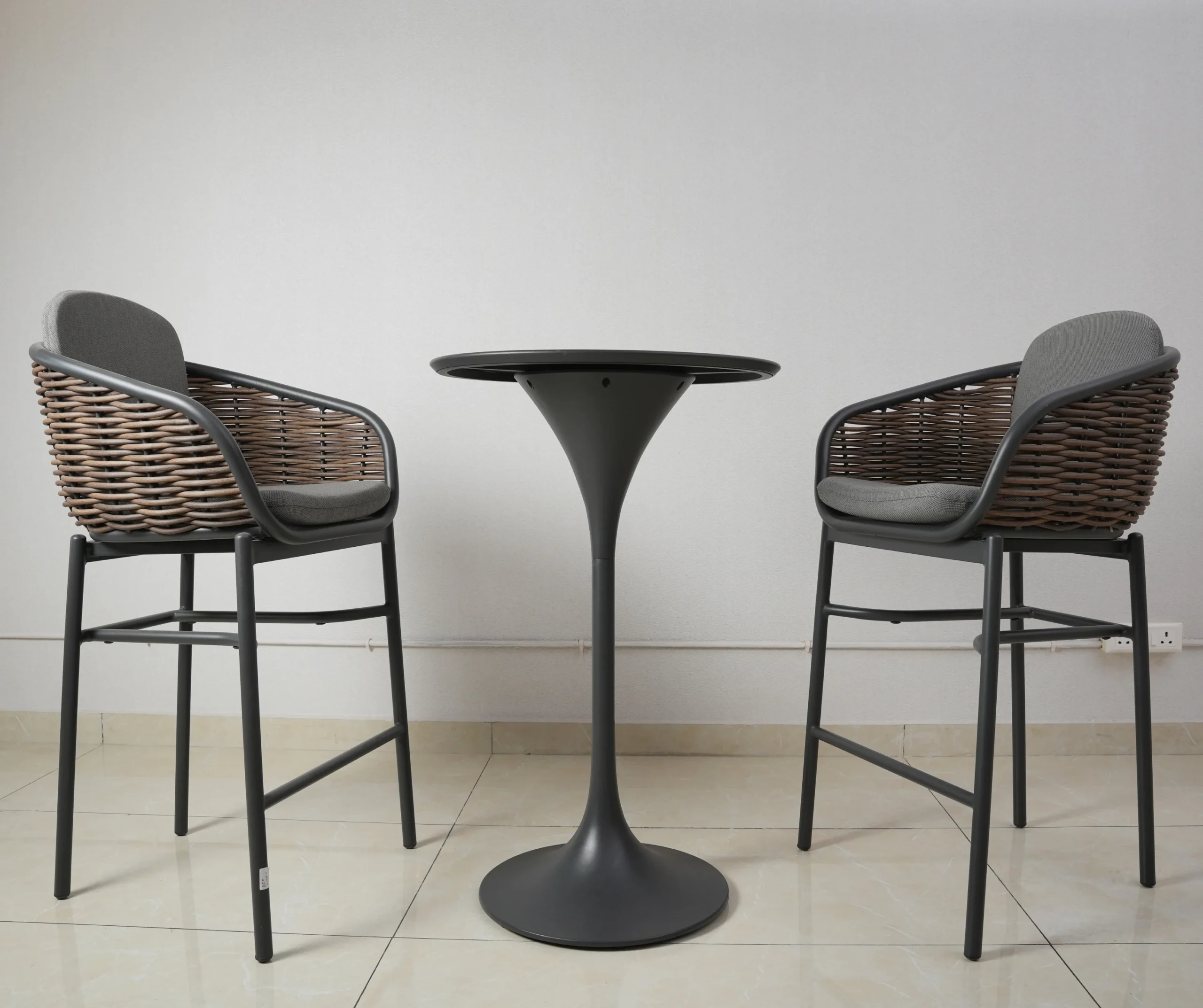 Valencia Outdoor Rope Bar Set - Image 2